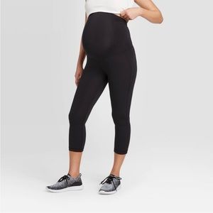 Isabel Maternity active capri leggings Large black